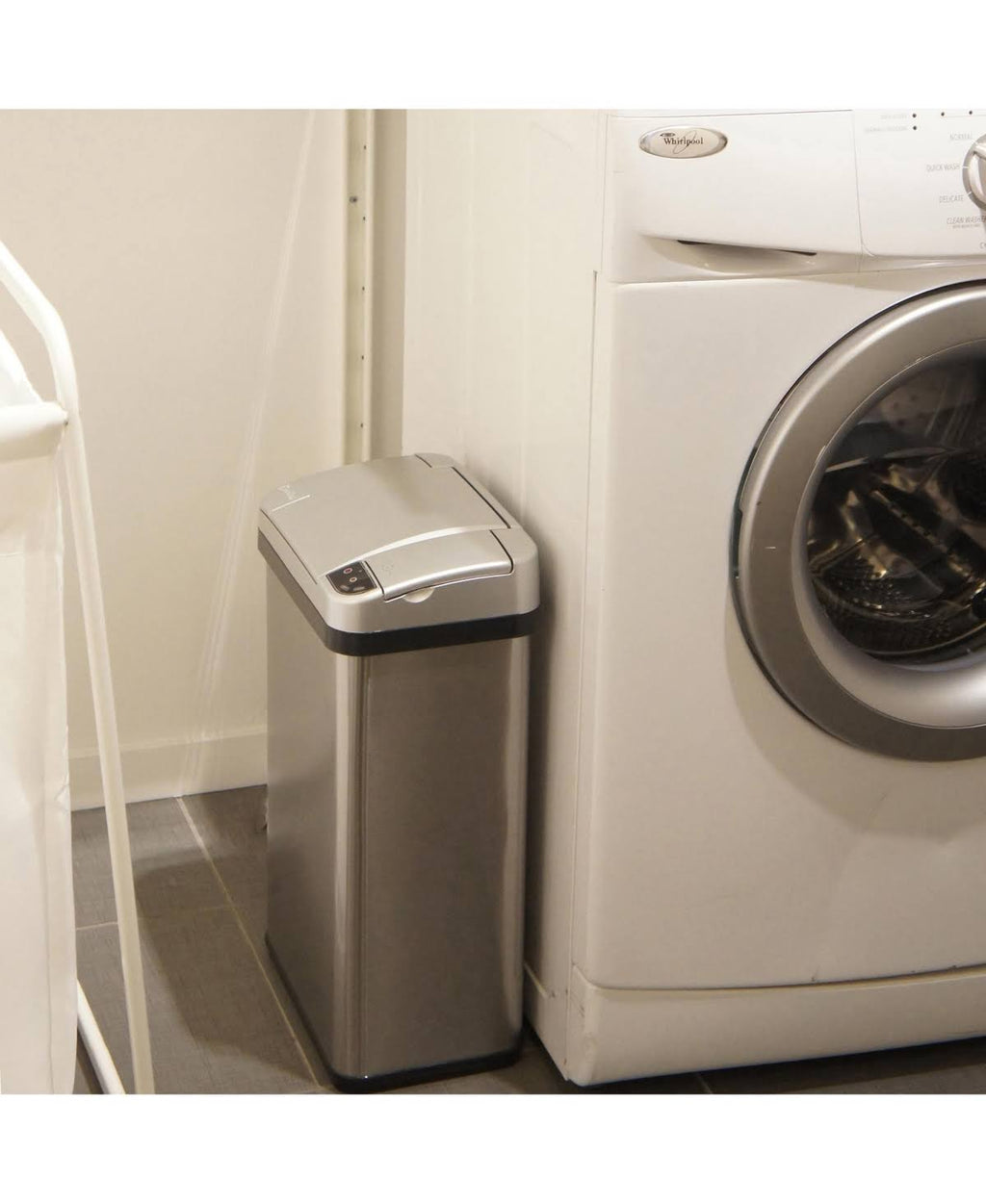 4 gal Stainless Steel Motion Sensor Trash Can W3272