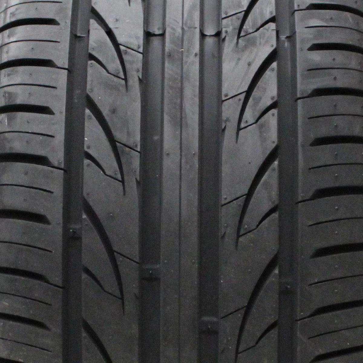 235/45ZR17 97W XL Passenger Tire C8884